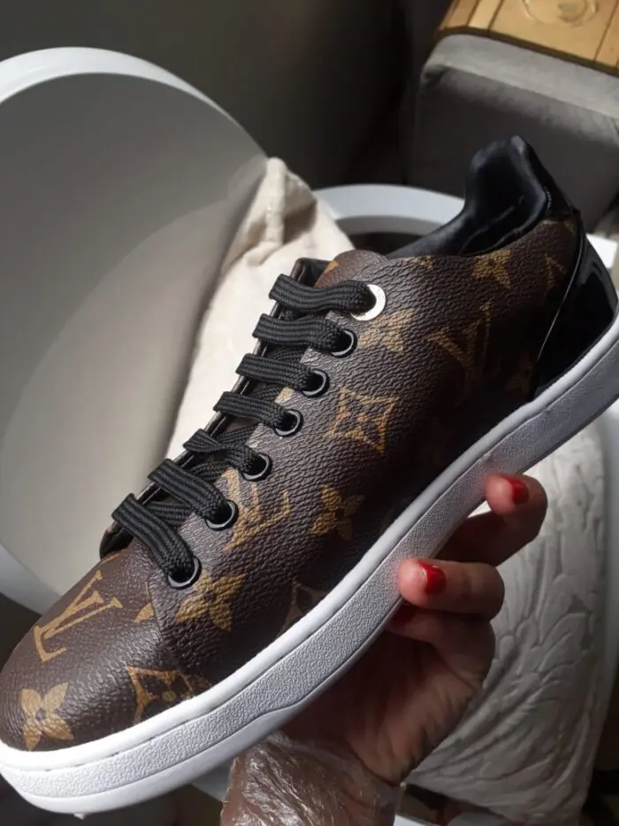 Tênis sneaker Frontrow canvas Monogram Louis Vuitton - Loja Must Have