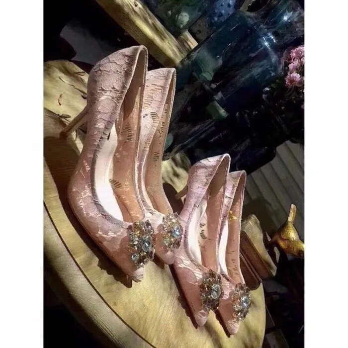 Scarpin Bellucci Dolce&Gabbana Renda e Cristais - Loja Must Have