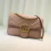 Bolsa GG Marmont medium matelassé Gucci - Loja Must Have