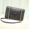 Bolsa GG Marmont medium matelassé Gucci - Loja Must Have
