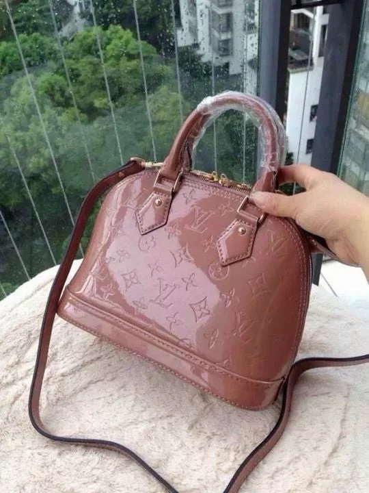 Bolsa Alma BB Vernis Louis Vuitton - Loja Must Have