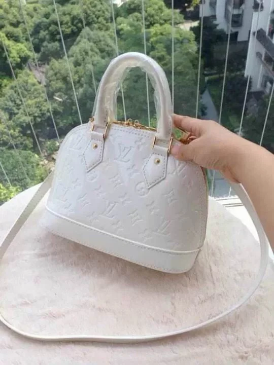 Bolsa Alma BB Vernis Louis Vuitton - Loja Must Have