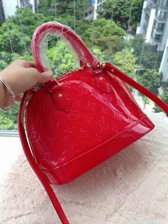 Bolsa Alma BB Vernis Louis Vuitton - Loja Must Have