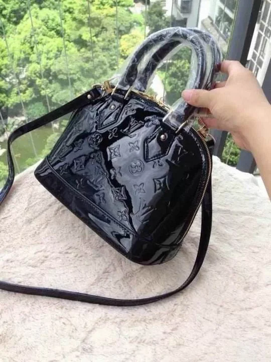 Bolsa Alma BB Vernis Louis Vuitton - Loja Must Have