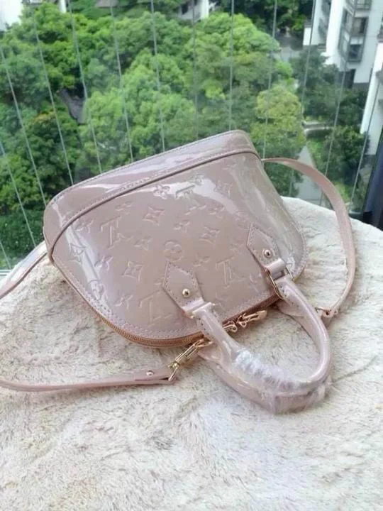 Bolsa Alma BB Vernis Louis Vuitton - Loja Must Have