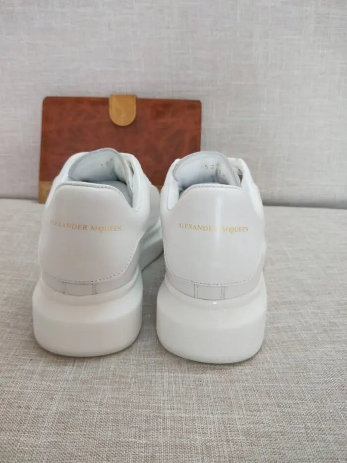 Tênis sneaker Alexander Mcqueen Oversized - Loja Must Have