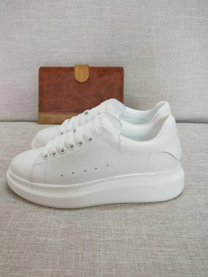 Tênis sneaker Alexander Mcqueen Oversized - Loja Must Have