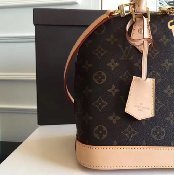 Bolsa Alma PM Louis Vuitton - Loja Must Have