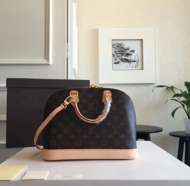 Bolsa Alma PM Louis Vuitton - Loja Must Have