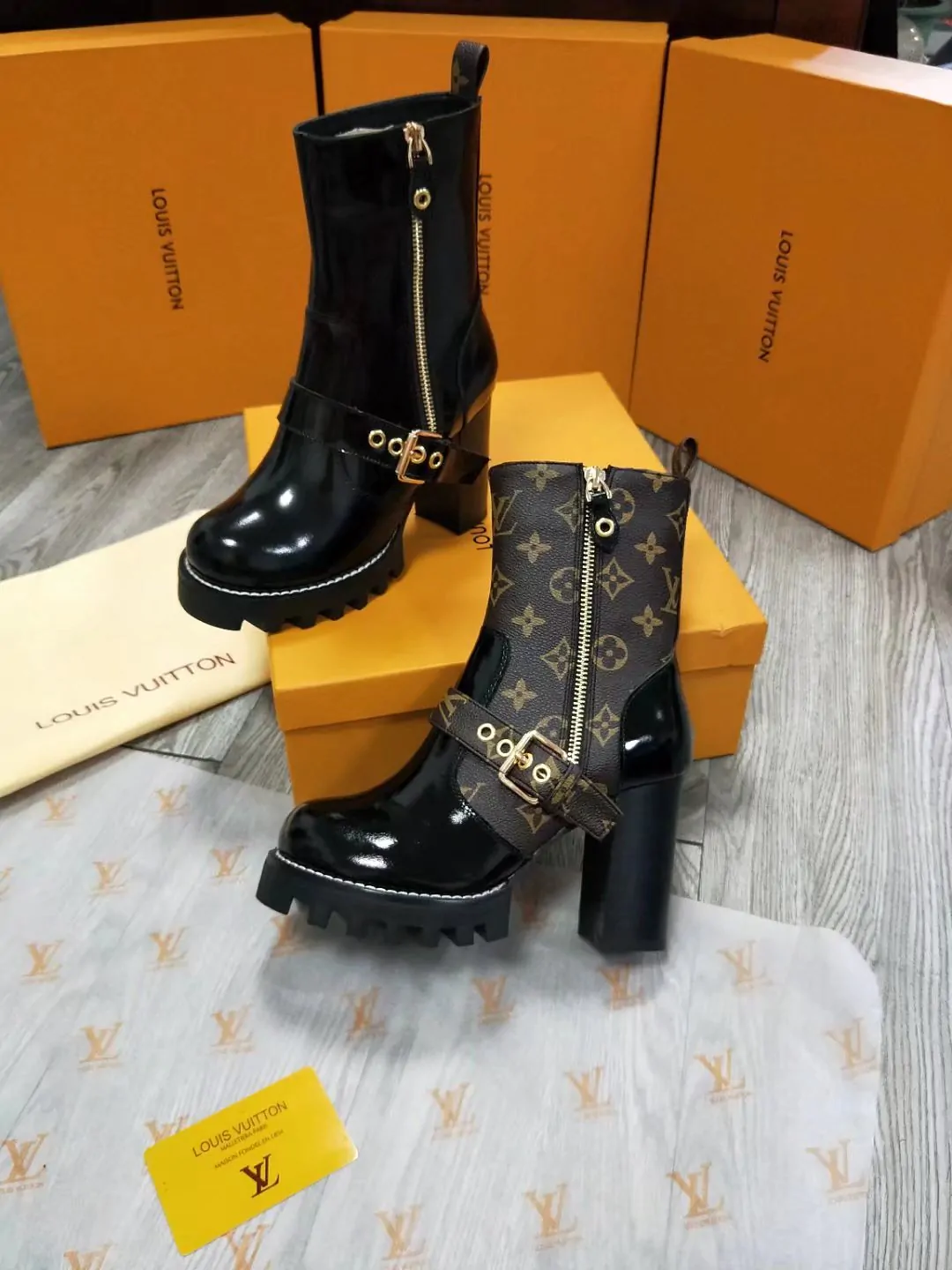 Bota Ankle Boot Star Trail Logo Louis Vuitton – Loja Must Have