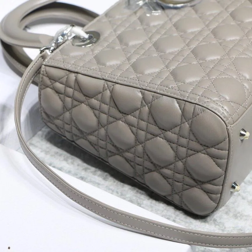 Bolsa Lady Dior - Christian Dior - Loja Must Have