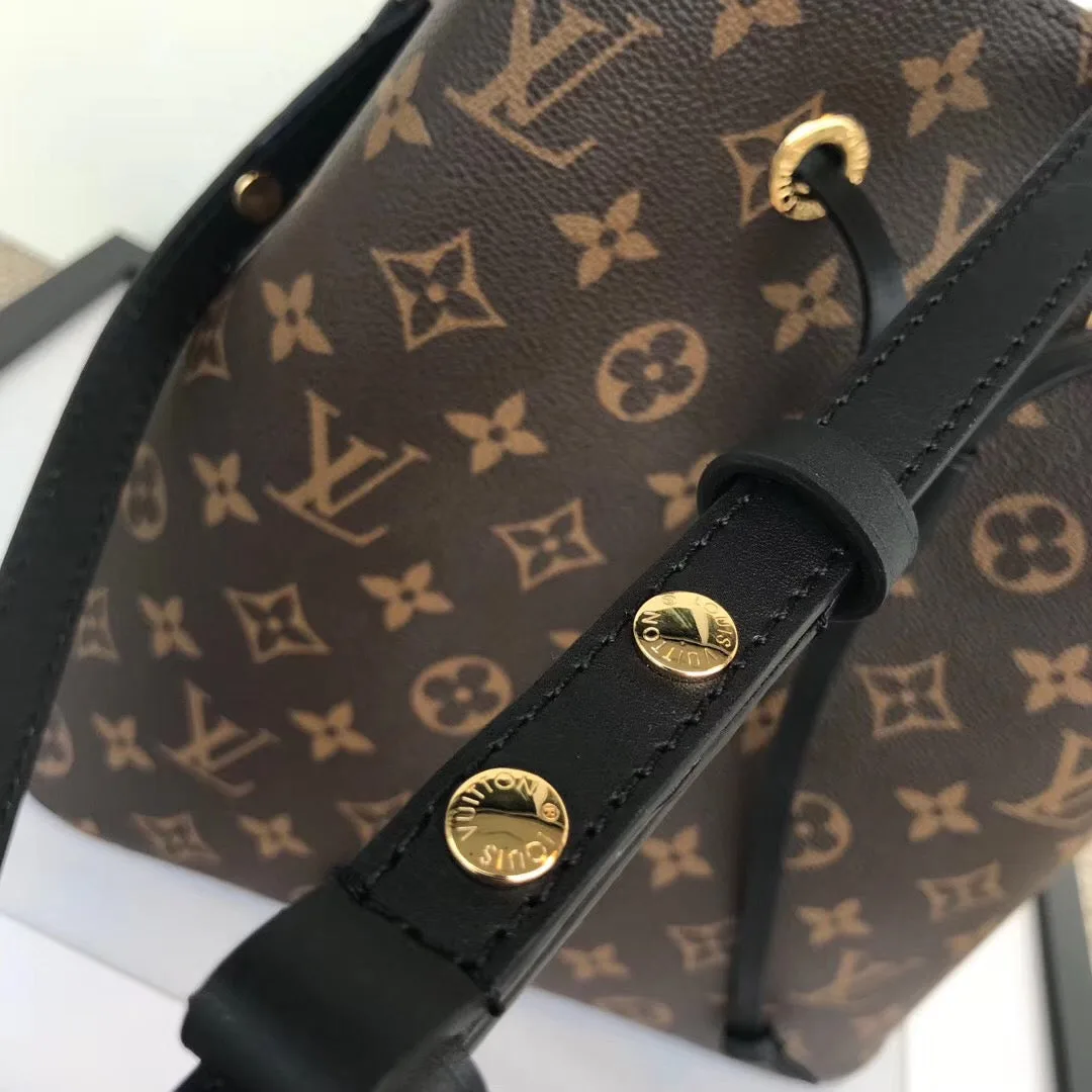 Bolsa Néonoé Monogram Louis Vuitton - Loja Must Have
