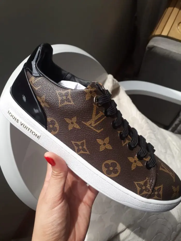 Tênis sneaker Frontrow canvas Monogram Louis Vuitton - Loja Must Have