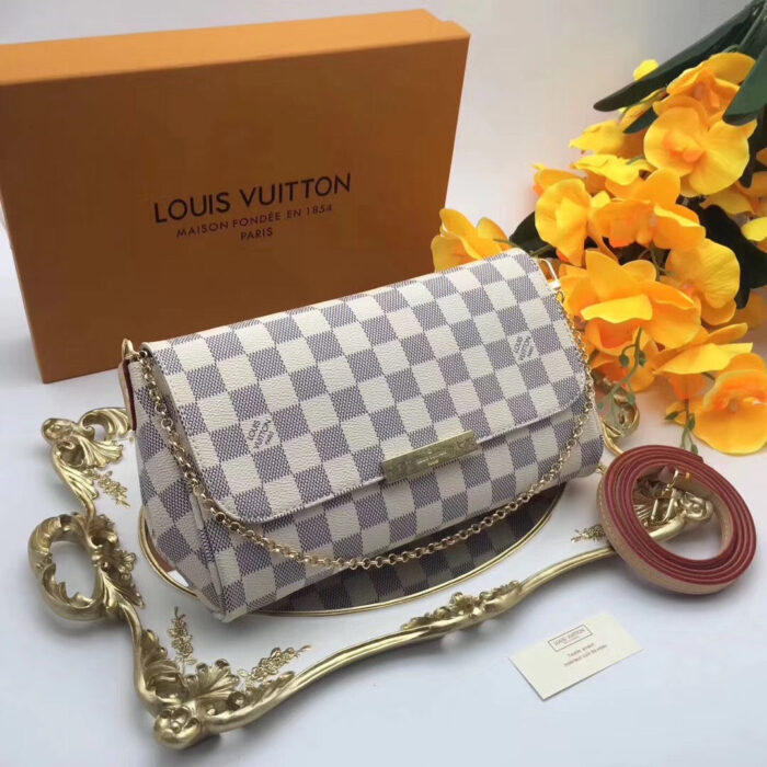 Clutch Favorite Louis Vuitton - Loja Must Have