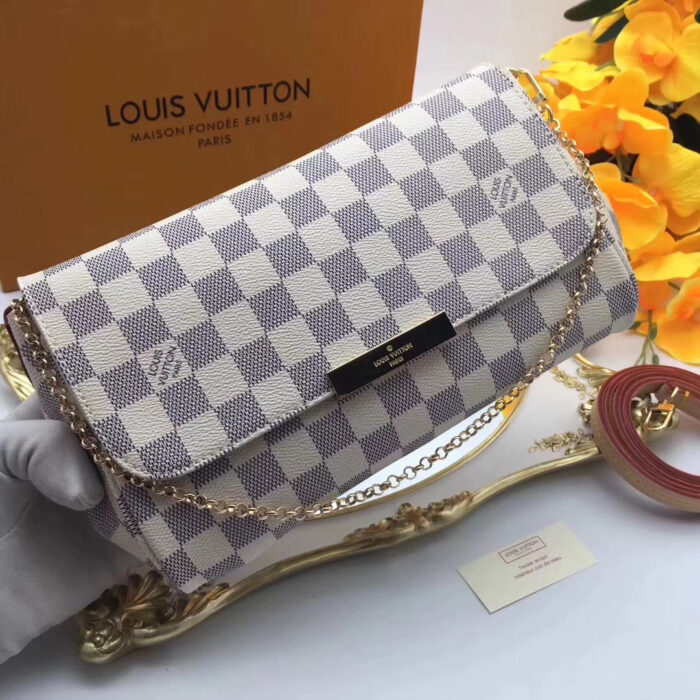 Clutch Favorite Louis Vuitton - Loja Must Have