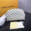 Necessaire Cosmetic Pouch Louis Vuitton - Loja Must Have