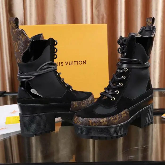 Bota Desert Laureate Louis Vuitton - Loja Must Have