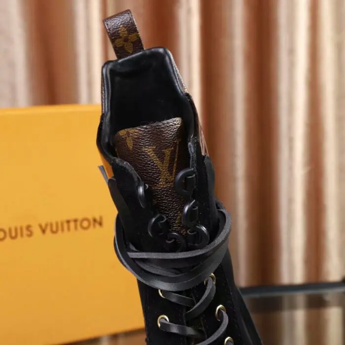 Bota Desert Laureate Louis Vuitton - Loja Must Have