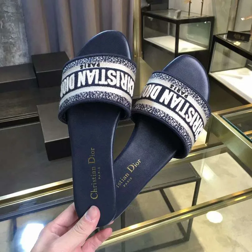 Rasteira Mule Dior Dway Bordada - Loja Must Have