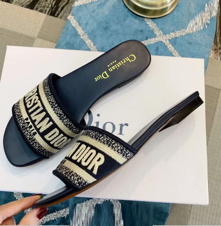 Rasteira Mule Dior Dway Bordada - Loja Must Have