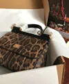 Bolsa Dolce&Gabbana Sicily Choose Love Oncinha Leopard - Loja Must Have