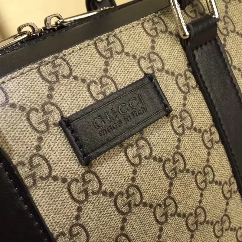 Pasta Gucci Supreme GG - Loja Must Have