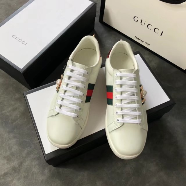 Tênis Gucci Ace Leather Studded Pérola Sneaker - Loja Must Have
