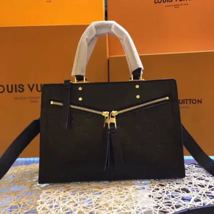 Clutch Louis Vuitton Lockme Tender Pochette – Loja Must Have