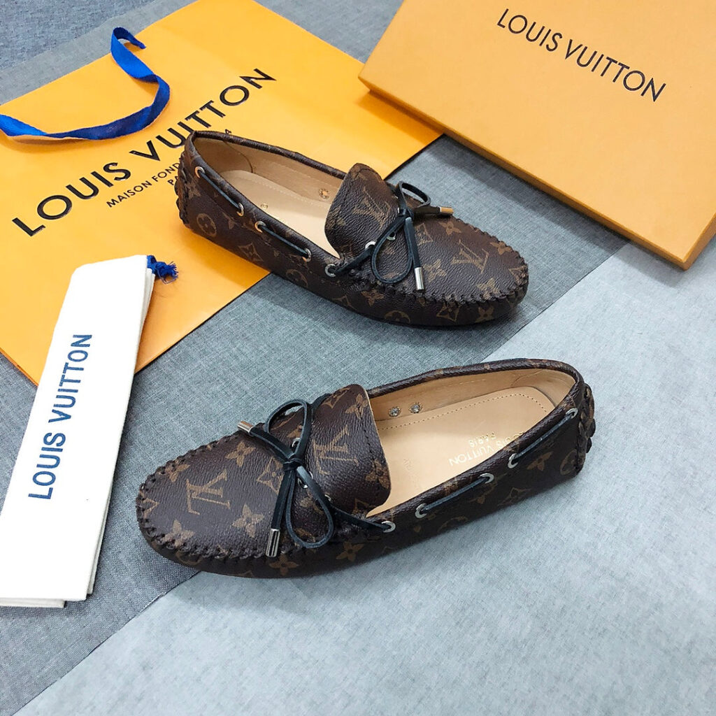 Loafer mocassim Gloria Monogram Louis Vuitton - Loja Must Have