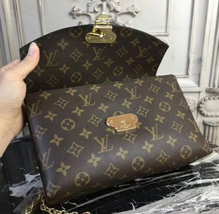 Bolsa Louis Vuitton Saint Placide Monogram - Loja Must Have