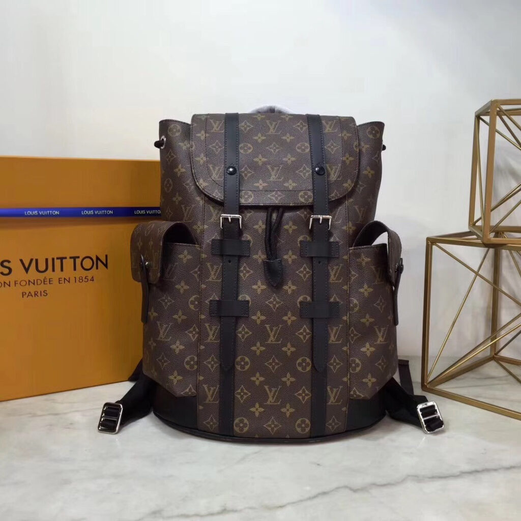 Mochila Louis Vuitton Christopher - Loja Must Have