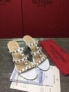 Mule Sandália Rockstud salto bloco Valentino - Loja Must Have
