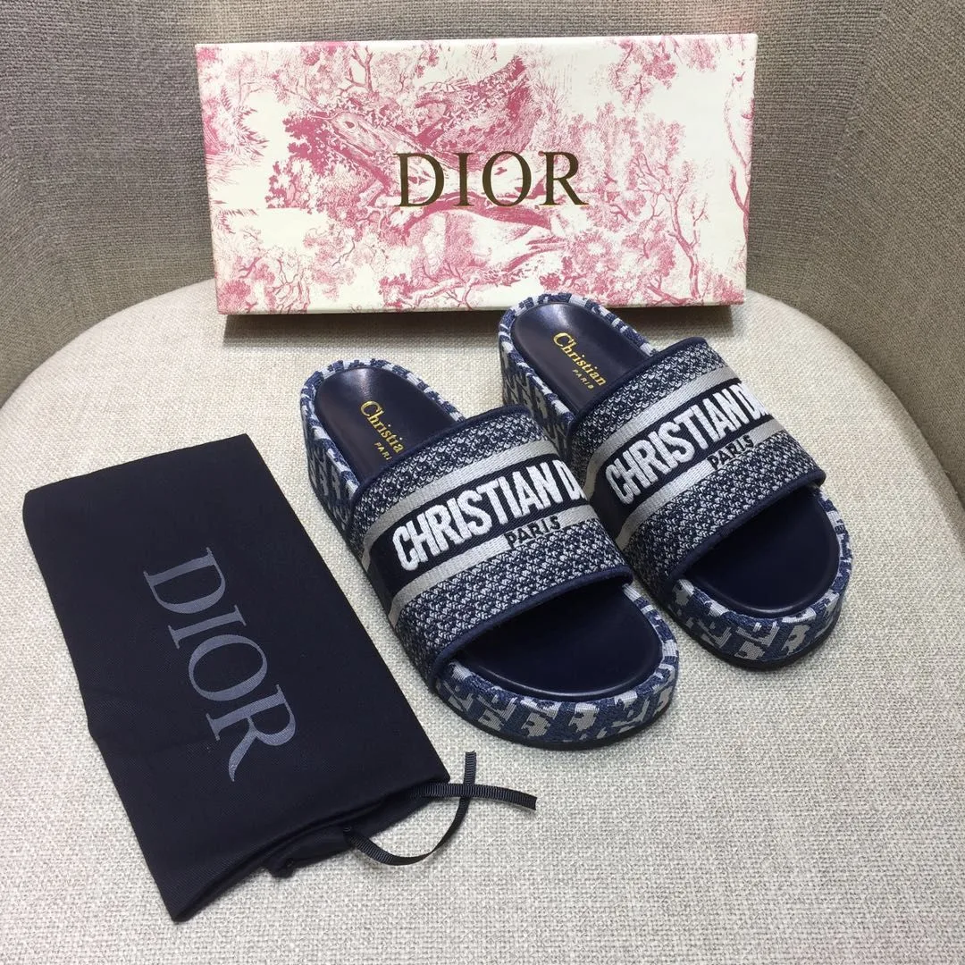 Sandália Slide Plataforma Dior Dway Monogram - Loja Must Have