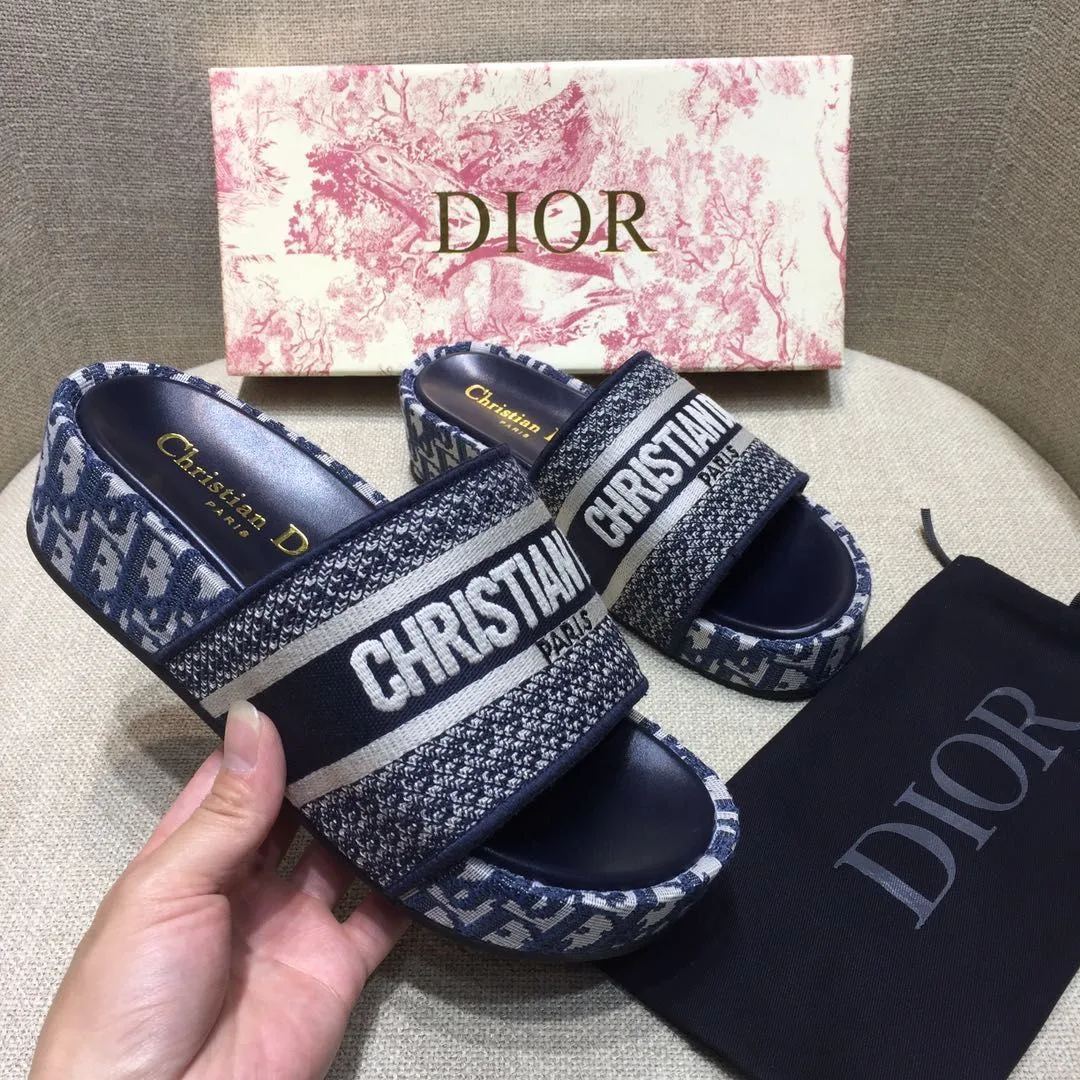 Sandália Slide Plataforma Dior Dway Monogram - Loja Must Have