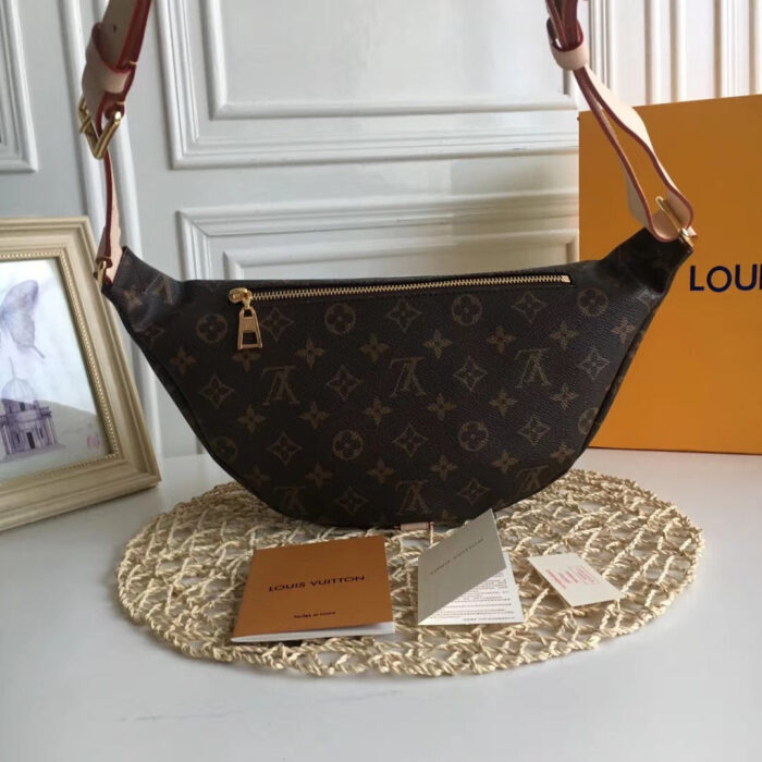 Pochete Louis Vuitton Bumbag Monogram - Loja Must Have