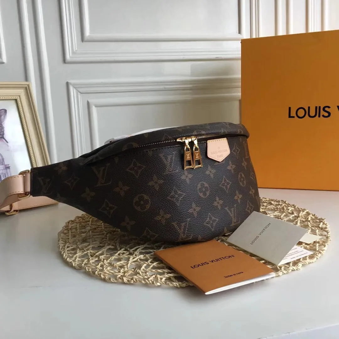 Pochete Louis Vuitton Bumbag Monogram - Loja Must Have