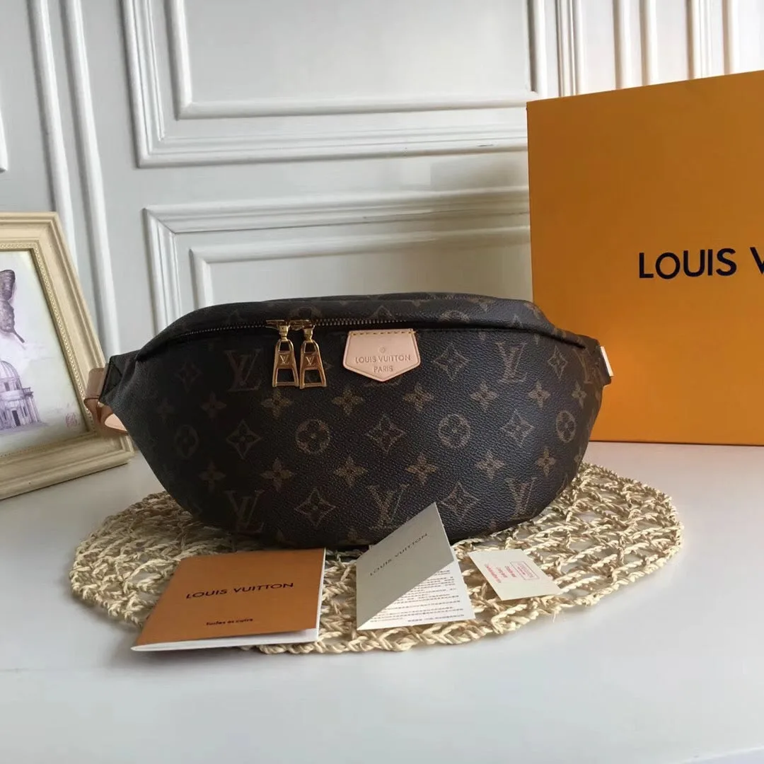 Pochete Louis Vuitton Bumbag Monogram - Loja Must Have