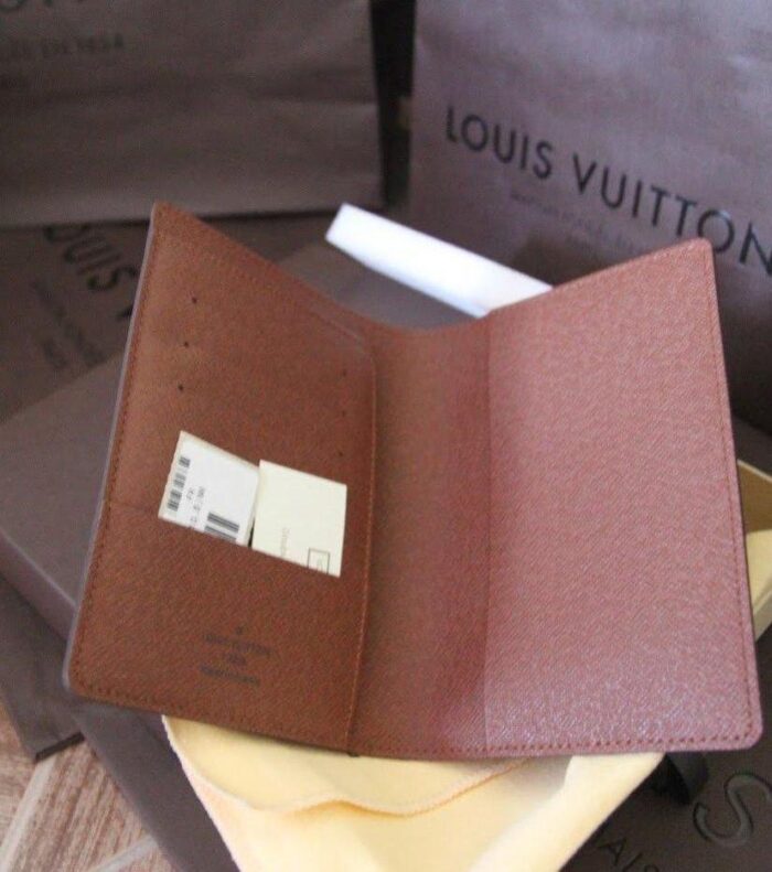 Capa para Passaporte Louis Vuitton - Loja Must Have