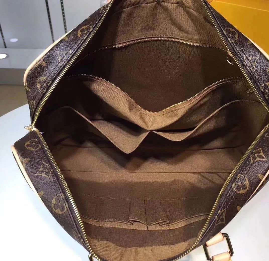 Porta Documentos Voyage Louis Vuitton - Loja Must Have