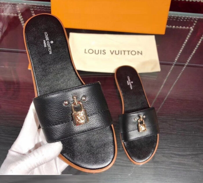 Mule Rasteira Lock It Lisa Louis Vuitton - Loja Must Have