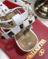 Sandália Valentino salto bloco matte leather Rockstud - Loja Must Have