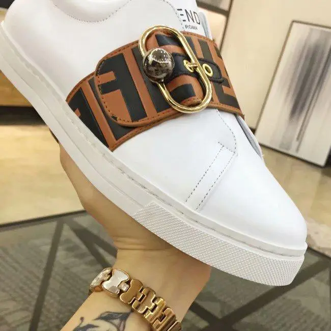 Fendi logo best sale slip on