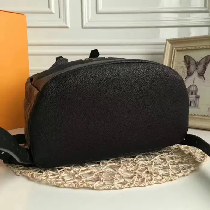 Mochila Louis Vuitton Sorbonne Monogram Empreinte preta – Loja Must Have